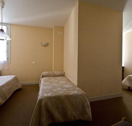 Hotel D'Italie Lourdes Habitación foto